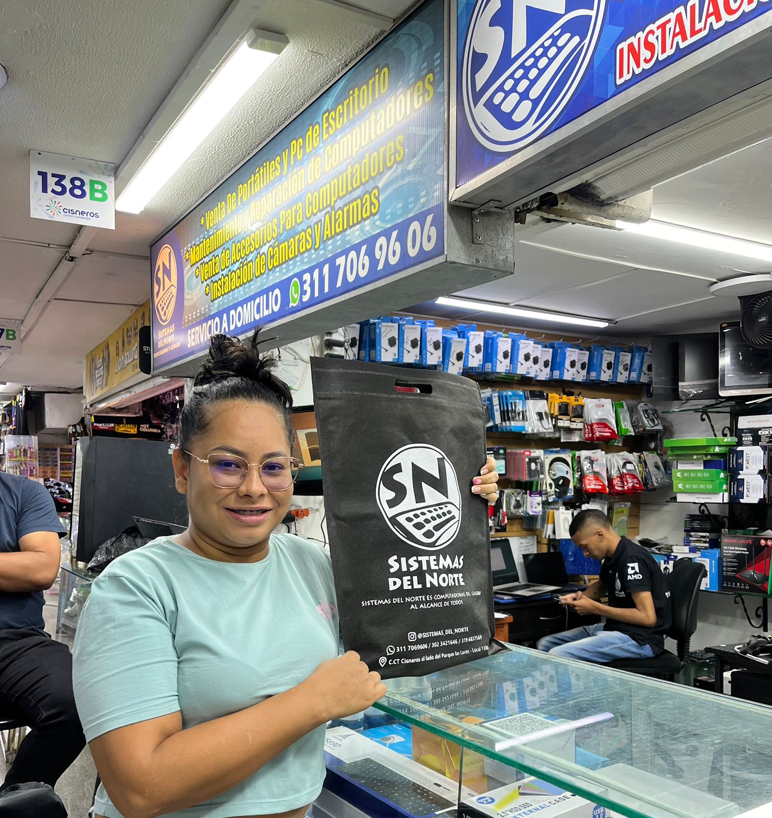 Computadores portátiles y de escritorio