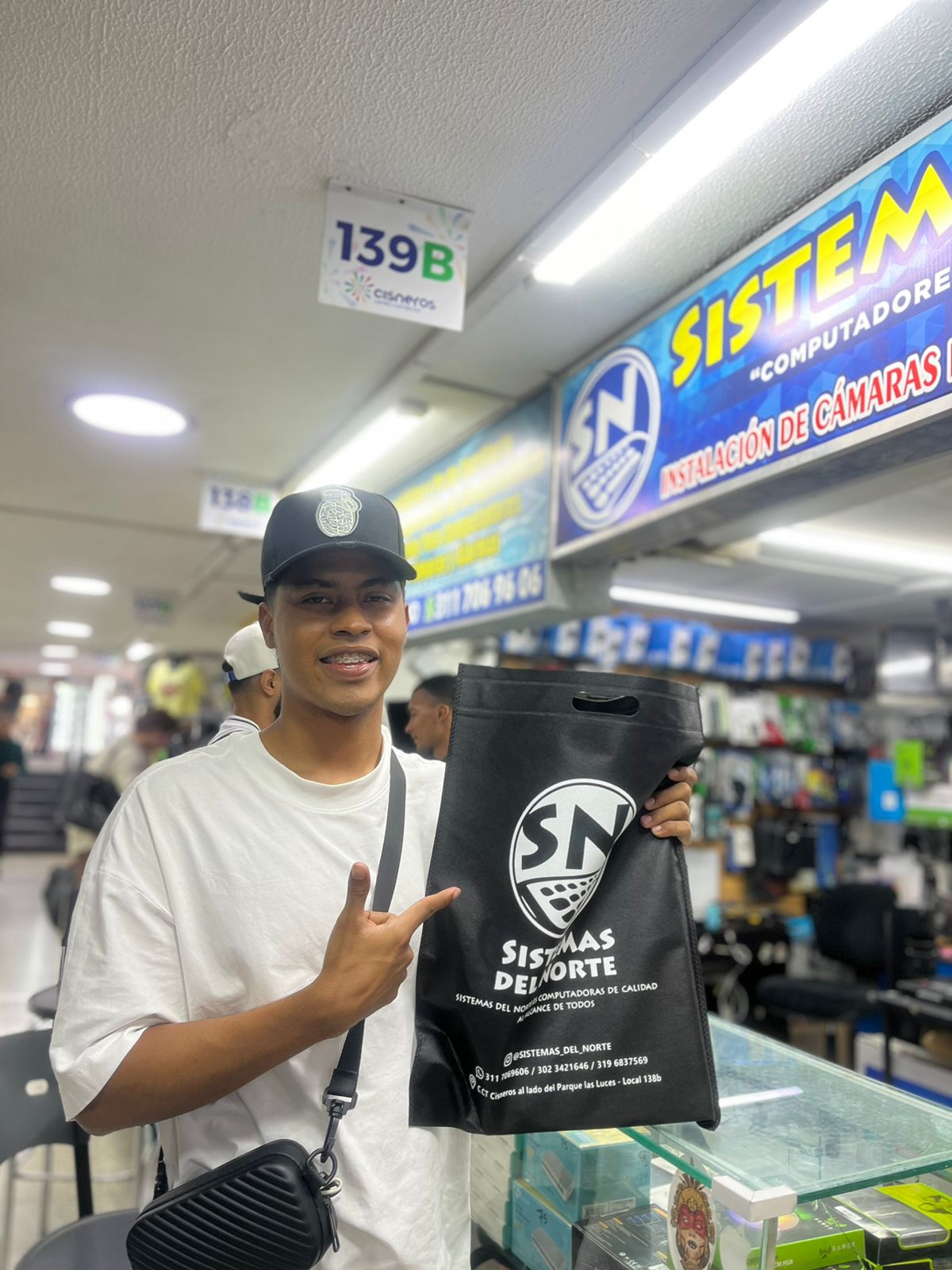 Instalación de cámaras, biométricos y redes empresariales